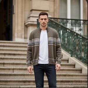 Retreat Men Sweater Vest with zip Size M Used